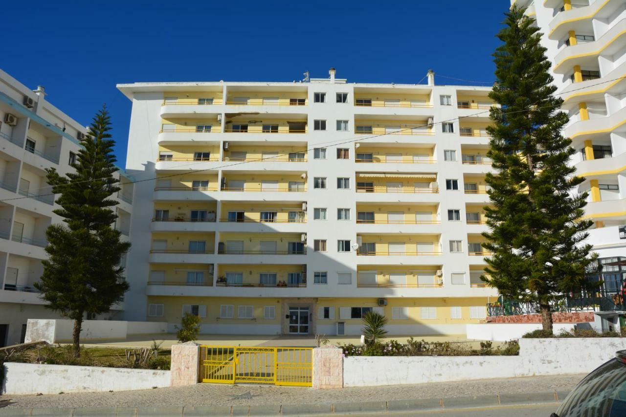 Apartamento Estrela Do Mar A 50 Metros Da Praia アルマカオ・デ・ペラ エクステリア 写真